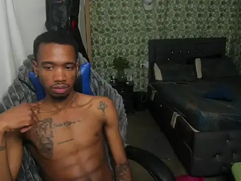 Kofi_exotic_2 webcam