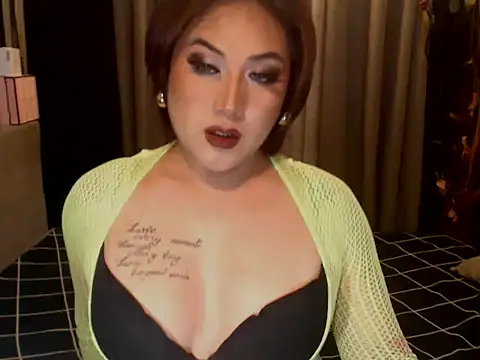 YourMistressAggy webcam