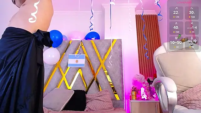 Lizza_Jones webcam