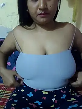Watch Tridha_2 live on EroticFlix - High definition streams