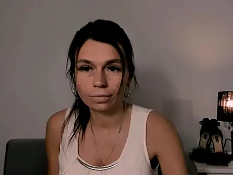 FreyaHotty webcam