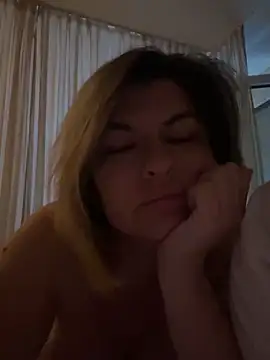 evaxxxcurvyxxx webcam