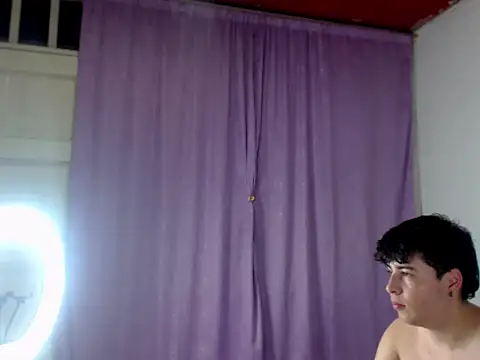 crissconor - CrissConor's free webcam - UK Sex Cams