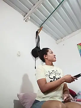 Bigassmommy_x webcam