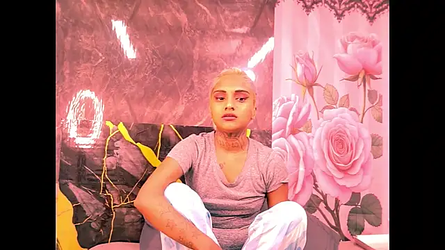 indian_barbie webcam