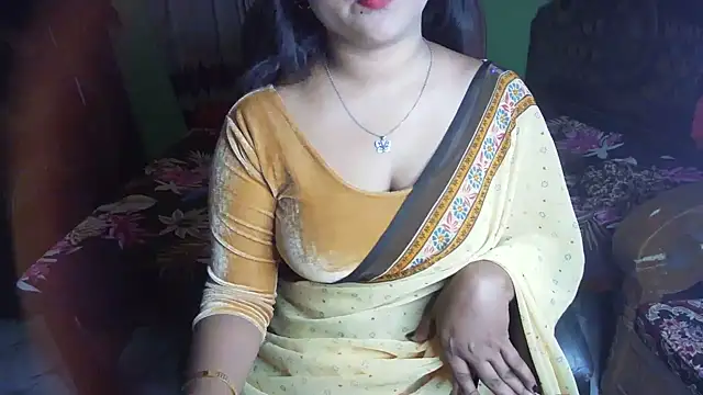 BengaliQueenStar webcam