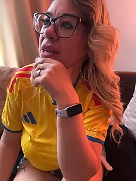 Watch salomesweet13 live on EroticFlix - High definition streams
