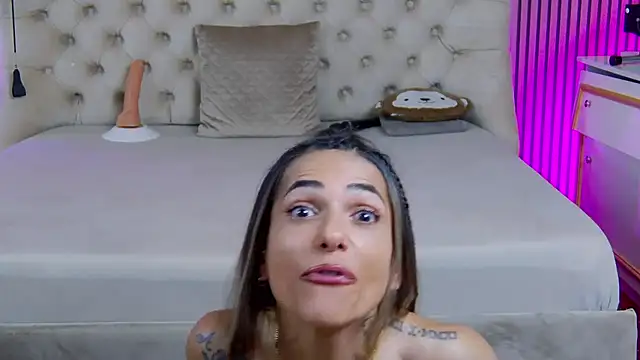 PlayfulShow webcam