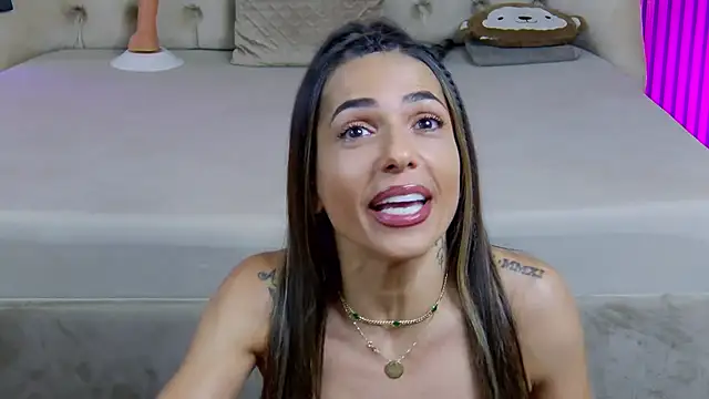 PlayfulShow webcam