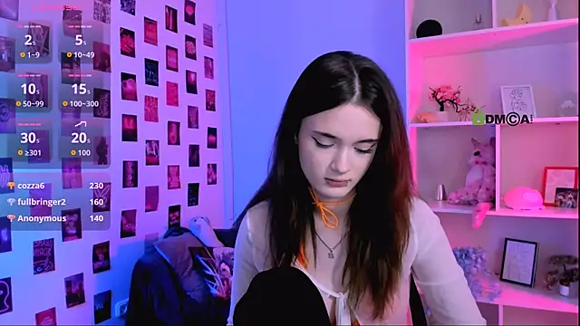 liana_kisses (F teen) - handbra
