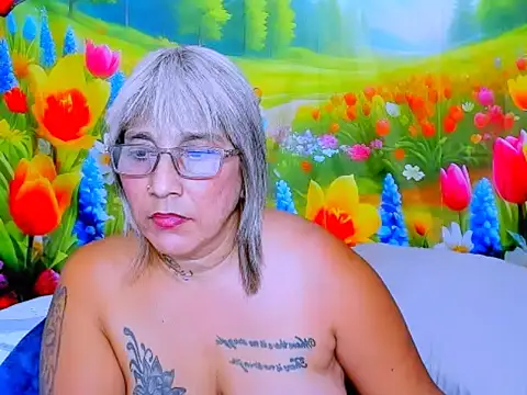 indianroxy webcam