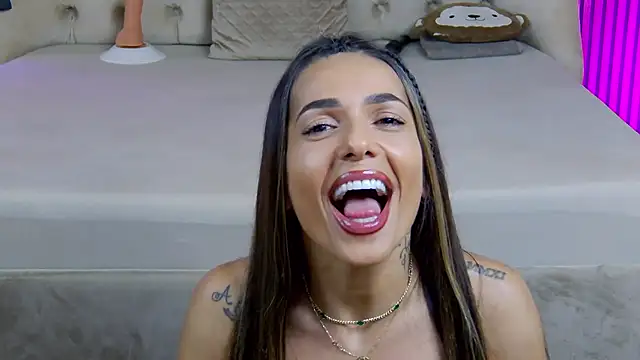 PlayfulShow webcam