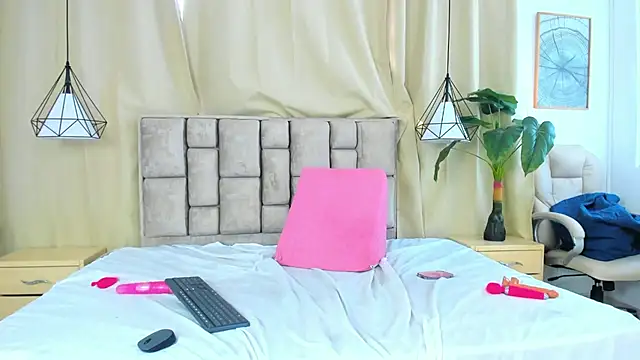 scarlettjohnson_ live cam on StripChat