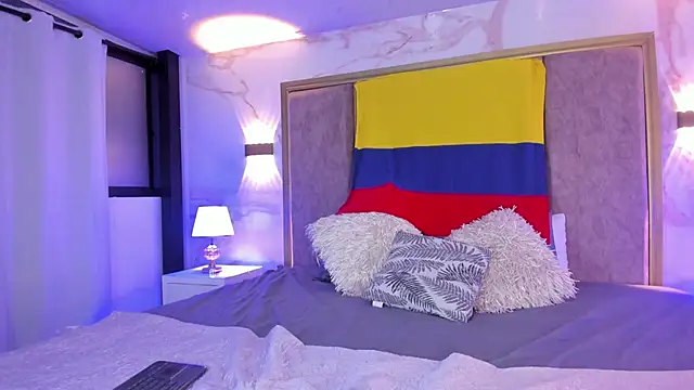LolaGray__ webcam