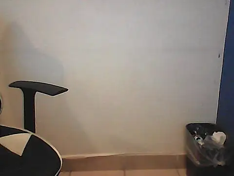 Kalel17073 live cam on StripChat