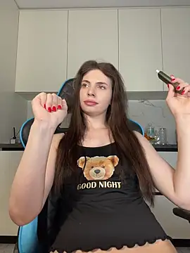 CurlyLara live sex cam