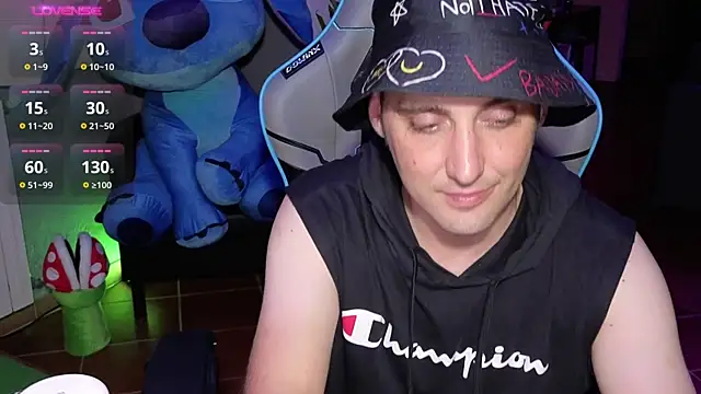 Gil_gamesh90 webcam