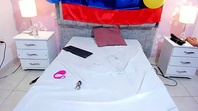 SalomeSimonz webcam