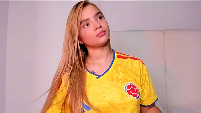 Sofi_glow webcam