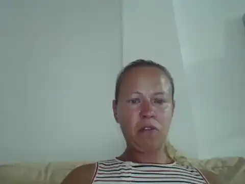 jennyblondeuk webcam