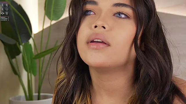 Mia_Rosalie webcam