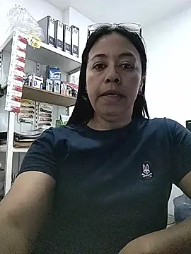 Violeta-Stationery_7 webcam