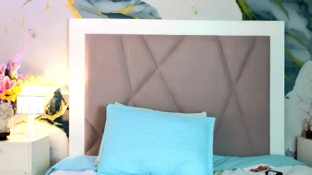 MiiaRousse_ webcam