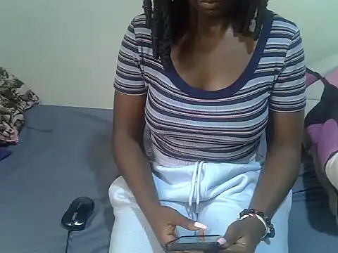 Ebonycherrry webcam