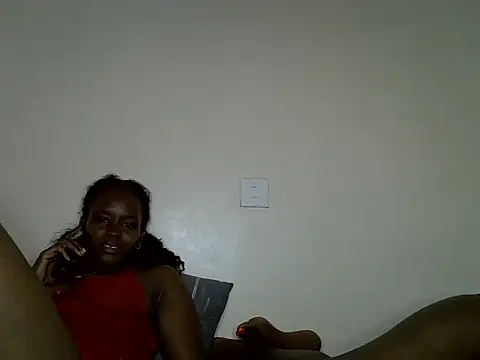 Cute_leira webcam