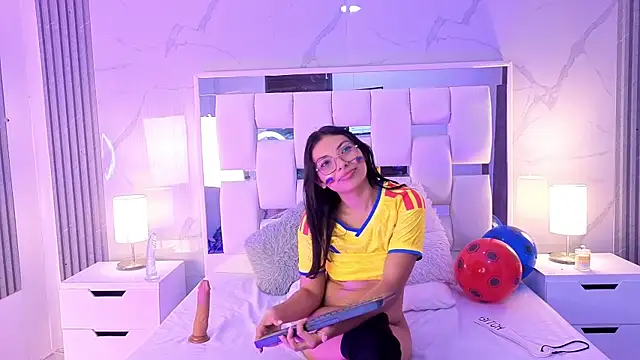 Watch Lana_Hard_As live on EroticFlix - High definition streams