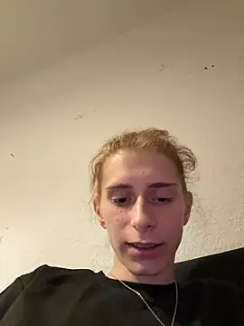 CherryBellaa webcam