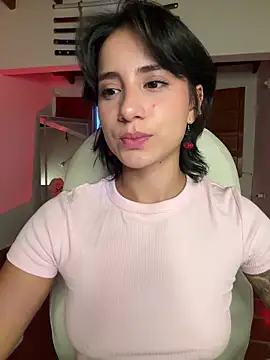 Ale_Lewis webcam