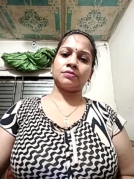 payel_50 (F young) - 5 minute fingering show