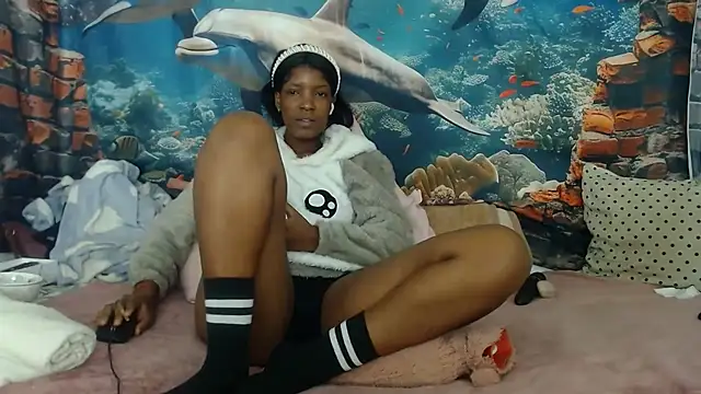 AfricanBarbiee69 webcam