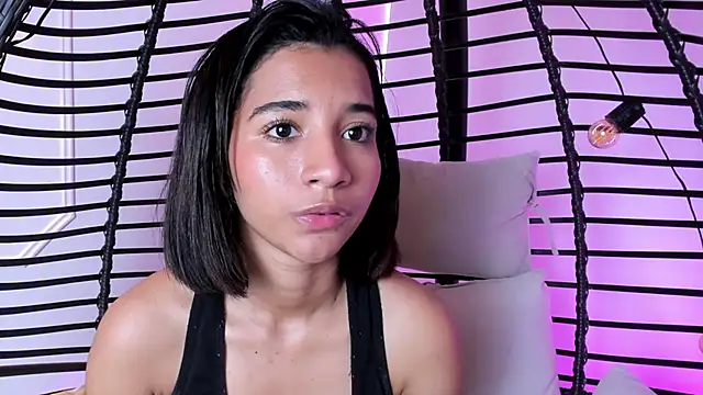 Emily_bruss live cam on StripChat