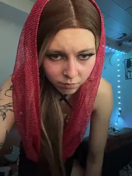 lina-420 - Lina-420's free webcam - UK Sex Cams