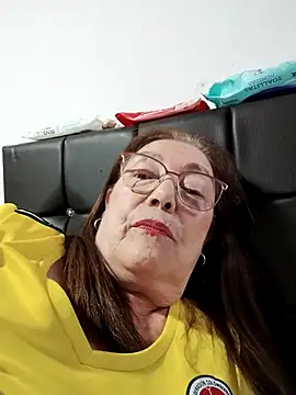 Watch Vicky_Rosse live on EroticFlix - High definition streams