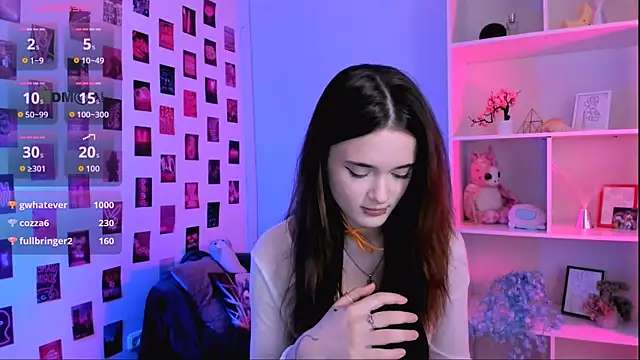 liana_kisses (F teen) - handbra