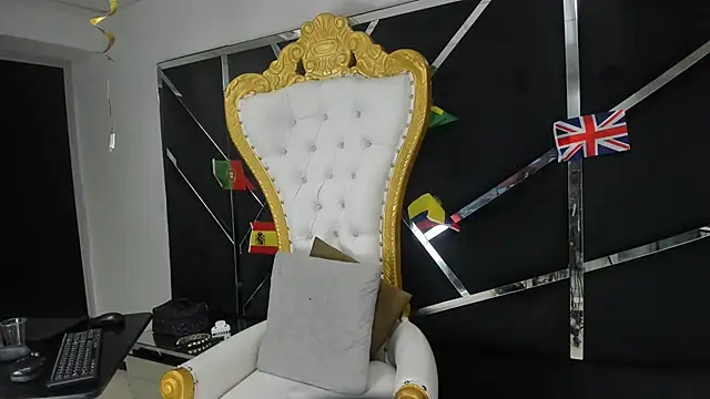 Aisha_hotts777 webcam