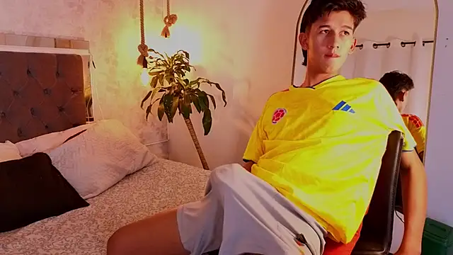 dave_eliot (M twink) - suck toes