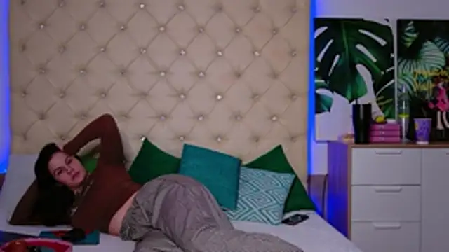 KattieSims webcam