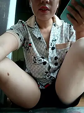 obhd87 live cam on StripChat