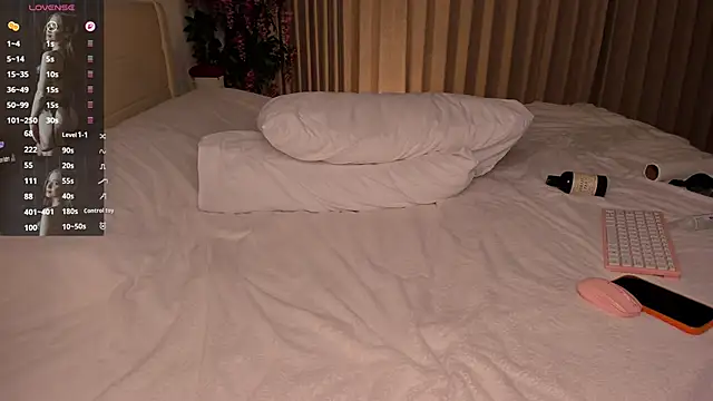 Watch MyLoveEllen live on EroticFlix - High definition streams