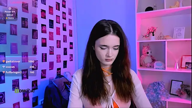 liana_kisses (F teen) - handbra