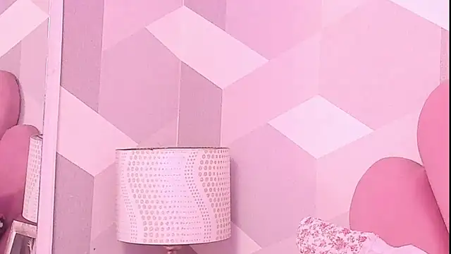 KylieMonnett webcam