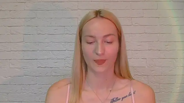 Alice_Sweet_01 live cam on StripChat