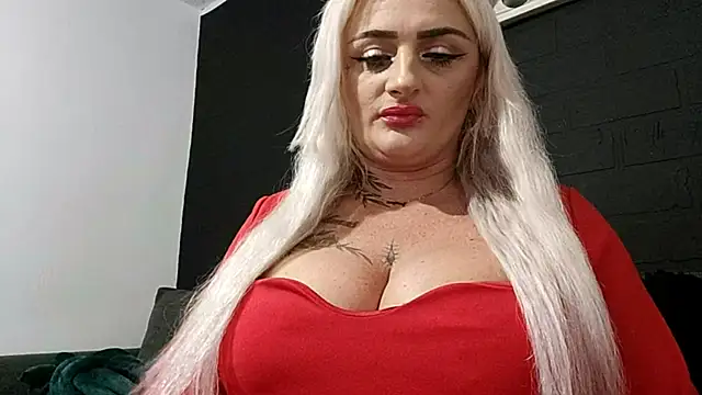 AnastasiaLips live cam on StripChat