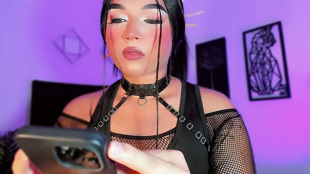 misstreslatin webcam