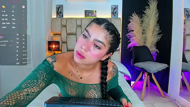 little_sophie18 webcam