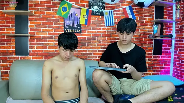 Hoot_boyss_ webcam